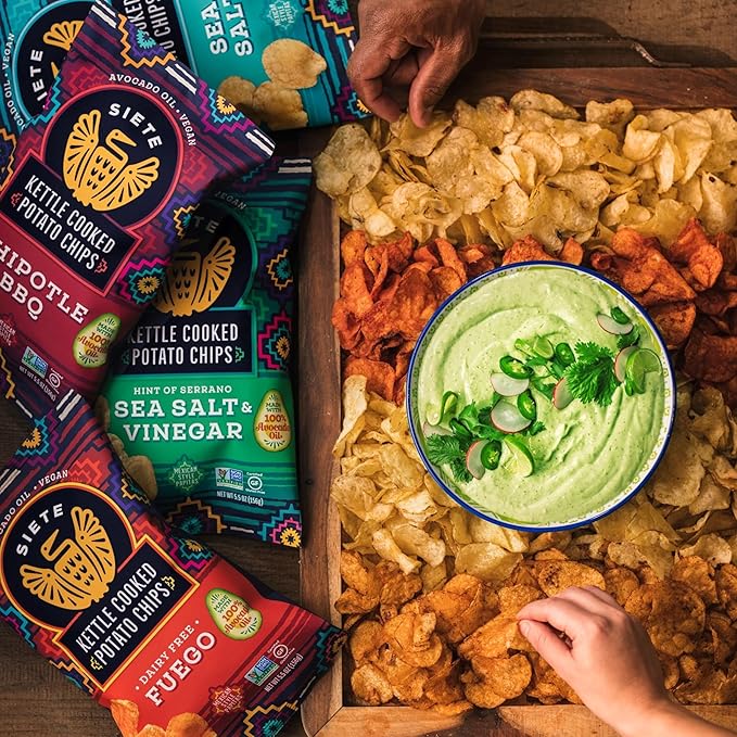 Siete Grain Free Potato Chips | Kettle Cooked | Gluten Free Chips | Vegan Snacks | Non GMO | Sea Salt & Vinegar, 5.5 Ounce (Pack of 6)