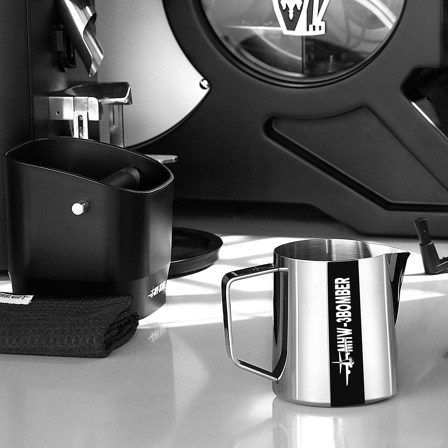 MHW-3BOMBER Espresso Steaming Pitcher Milk Frothing Pitcher Stainless Steel Milk Coffee Cappuccino