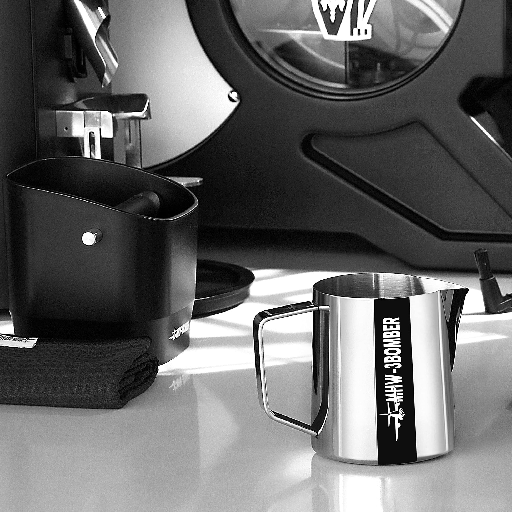 MHW-3BOMBER Espresso Steaming Pitcher Milk Frothing Pitcher Stainless Steel Milk Coffee Cappuccino