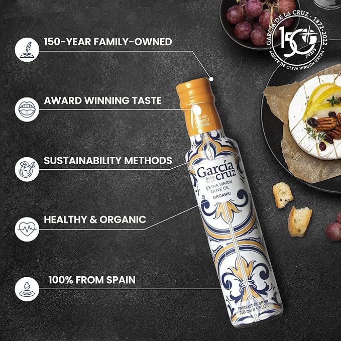 GARCÍA DE LA CRUZ - Organic Extra Virgin Olive Oil, Master Miller Premium Oil, Almond and Tomato Tones, Smooth Body, Sourced in Spain, Montes de Toledo, Glass Bottle - 250 ml