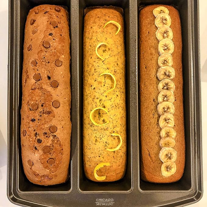 Chicago Metallic Professional Lasagna Trio Pan, Perfect for loaf breads, cakes and more 12.5 by 16 by 3 inches, Silver
